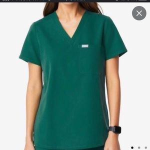 Figs Catarina scrub top hunter green